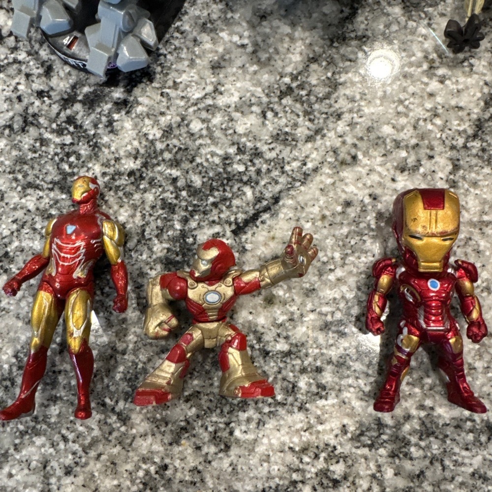 Super Hero Action Figures 27 Lot‎ Dc Marvel Star Wars Anime - Picture 11 of 16